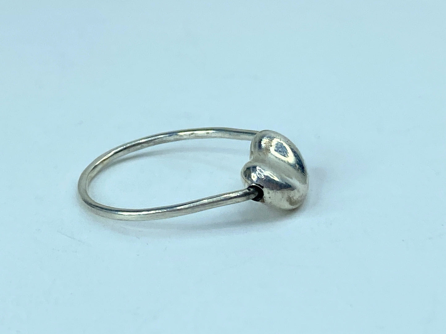 Tiffany & Co Ring- Vintage 2000 -Elsa Peretti Bean ring size 6.5 2.3g JR972