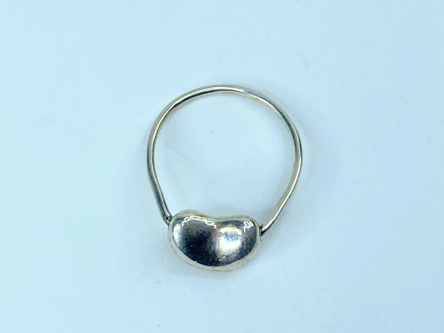 Tiffany & Co Ring- Vintage 2000 -Elsa Peretti Bean ring size 6.5 2.3g JR972