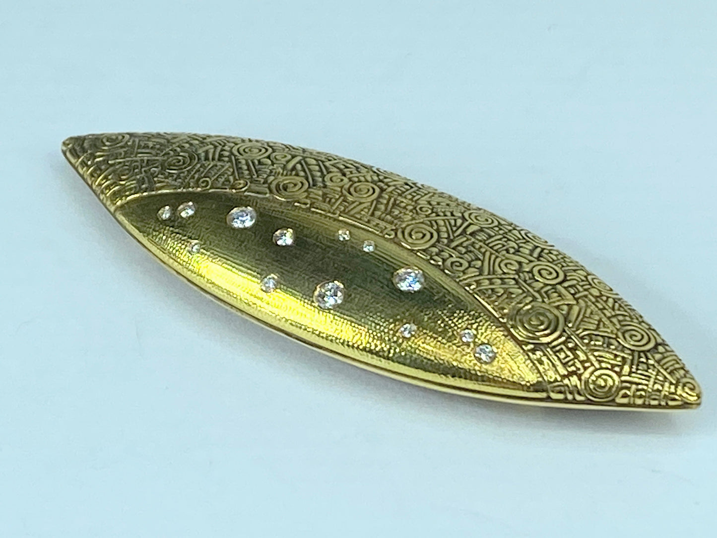 Alex Sepkus 18K Yellow Gold and 0.32ct Diamond brooch