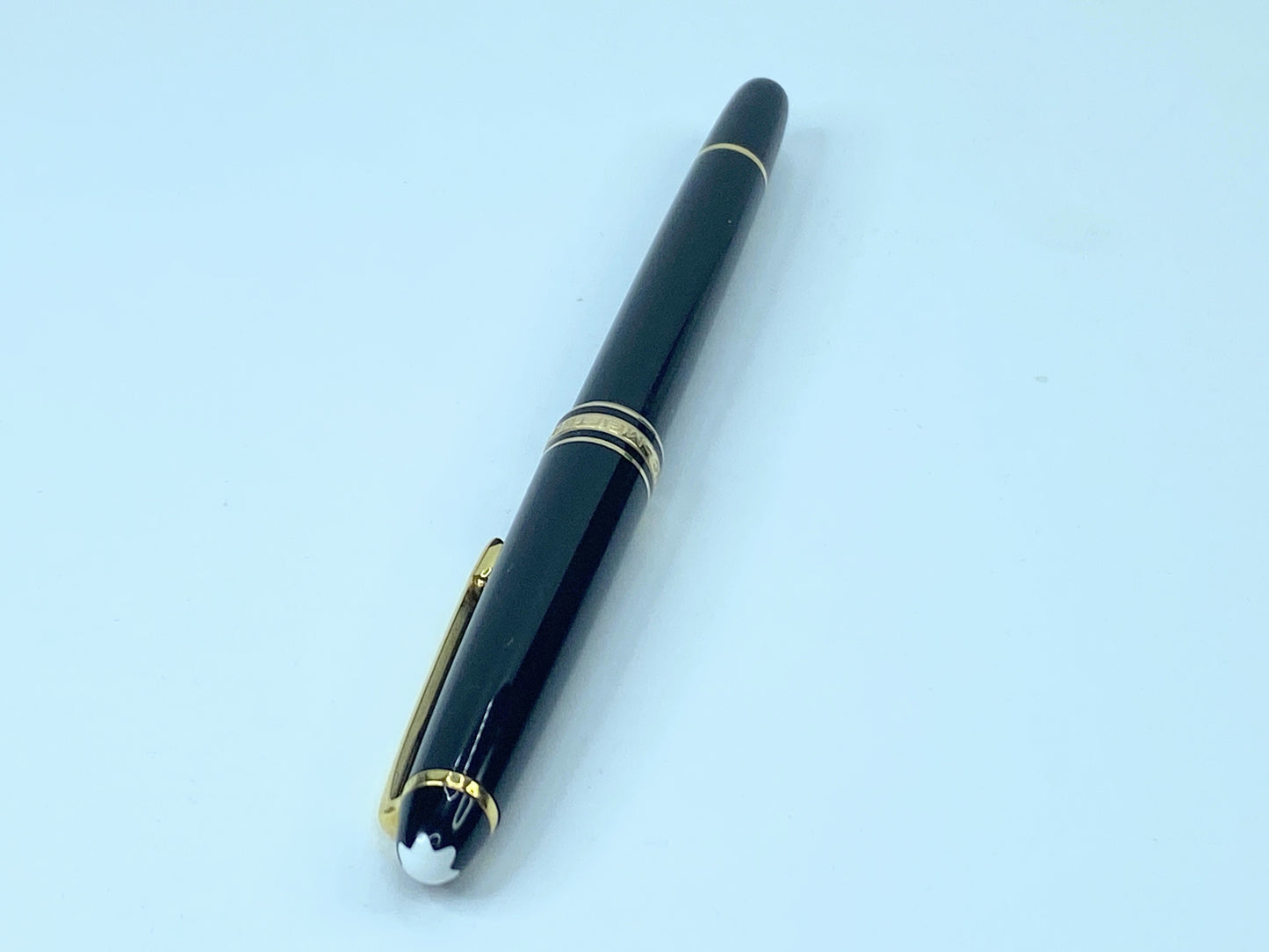 Mont Blanc Meisterstuck Gold-Coated Classique M163 Rollerball Pen ST006