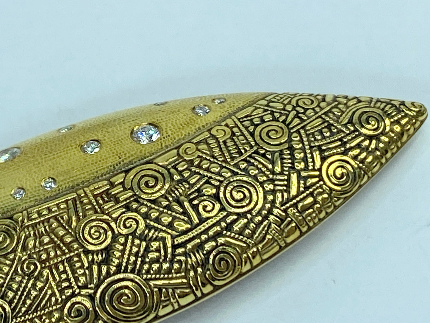 Alex Sepkus 18K Yellow Gold and 0.32ct Diamond brooch