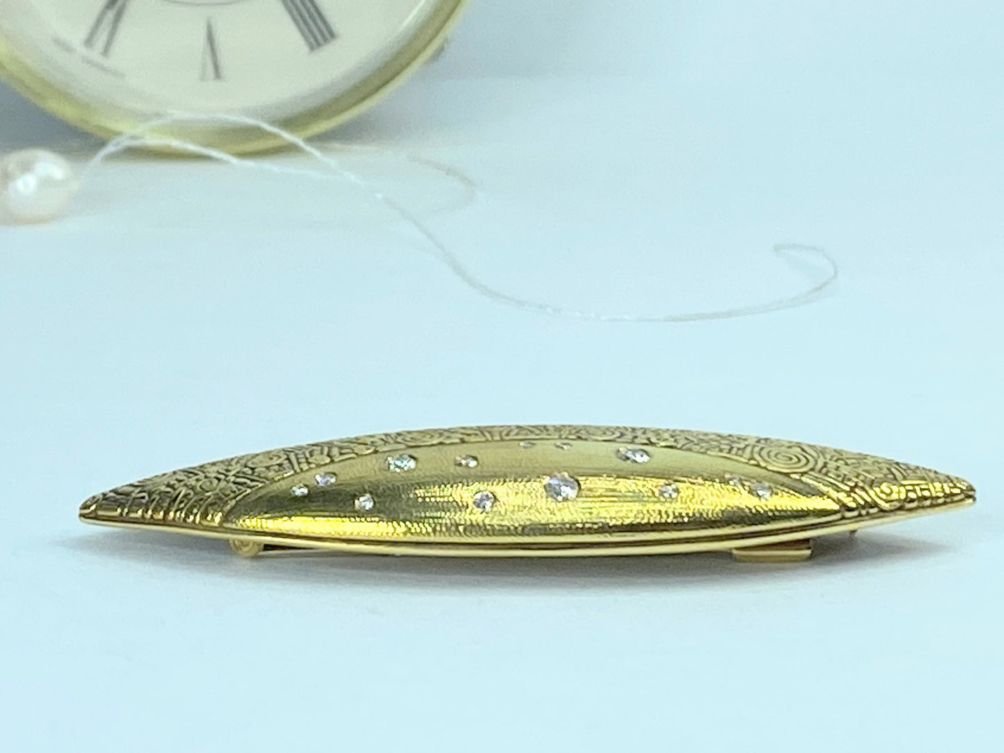 Alex Sepkus 18K Yellow Gold and 0.32ct Diamond brooch
