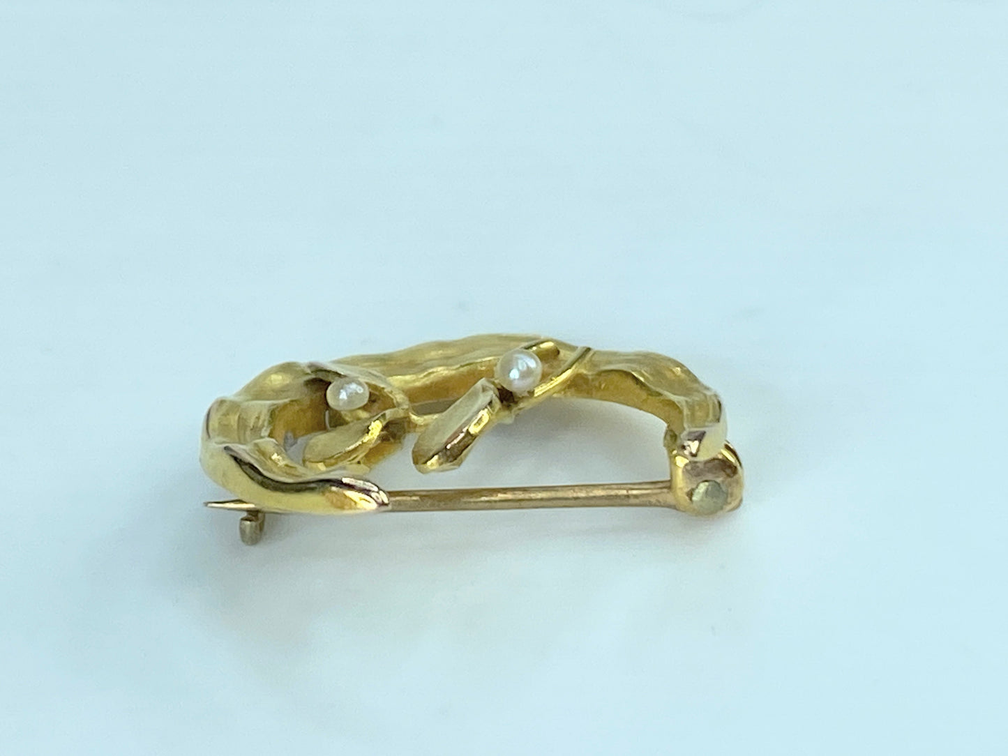 Art Deco 14K yellow gold hand hammered Half Moon Seed pearl flower pin JR415
