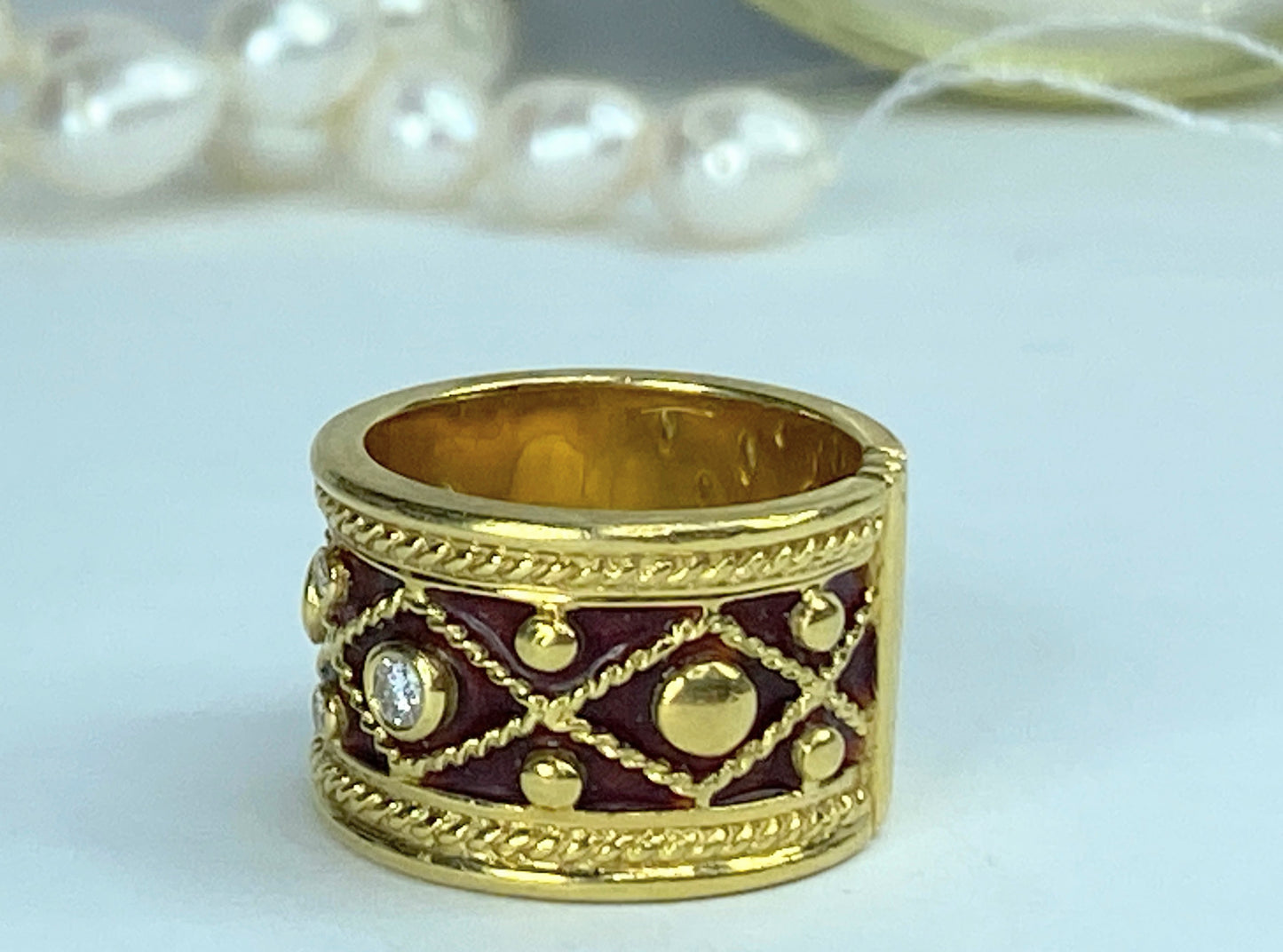 YANES's 'Malpica' collection Drum ring gold, diamonds, and enamel 16.9g JR969