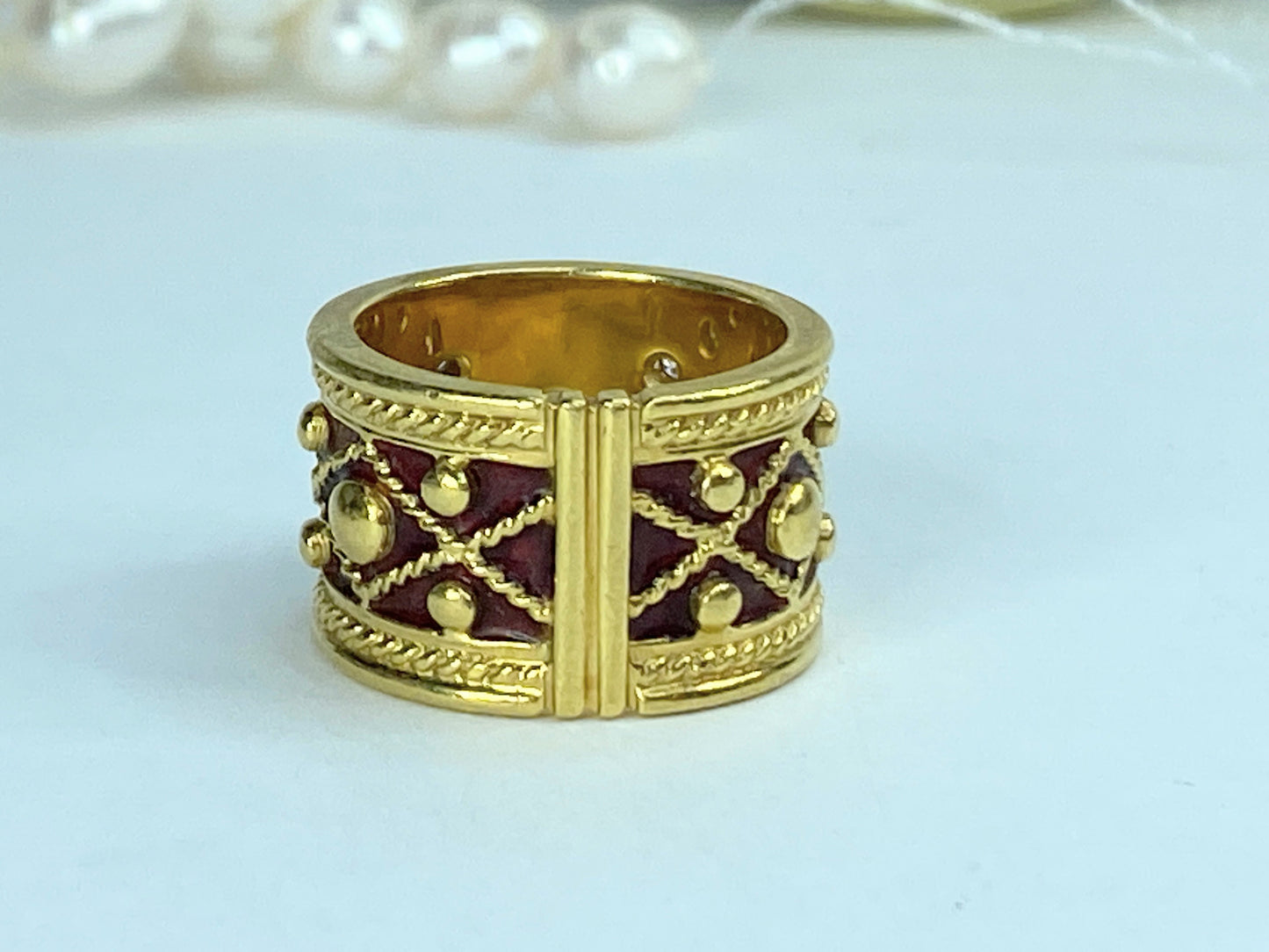 YANES's 'Malpica' collection Drum ring gold, diamonds, and enamel 16.9g JR969