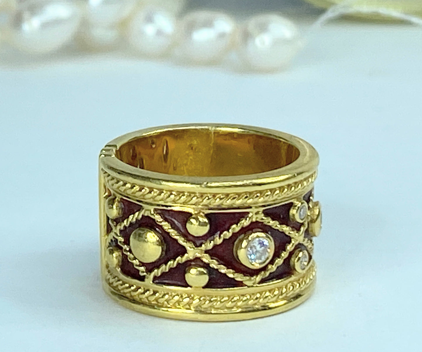 YANES's 'Malpica' collection Drum ring gold, diamonds, and enamel 16.9g JR969