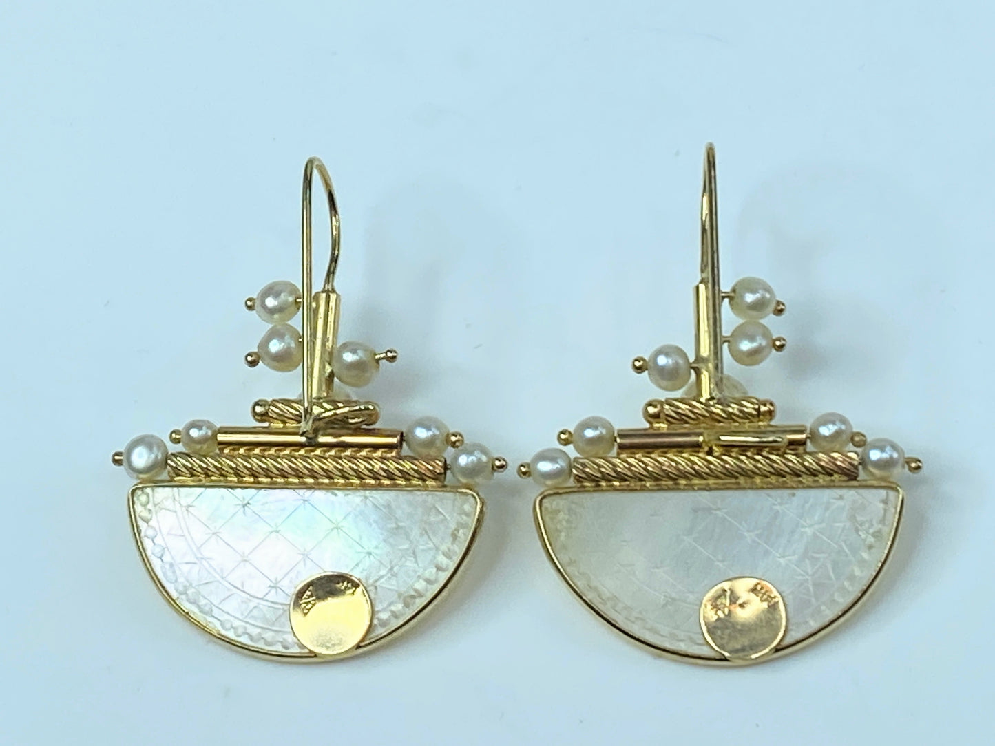 Donna Chamber 14k Cultured Pearls & Mother of Pearl Gambling Token suite