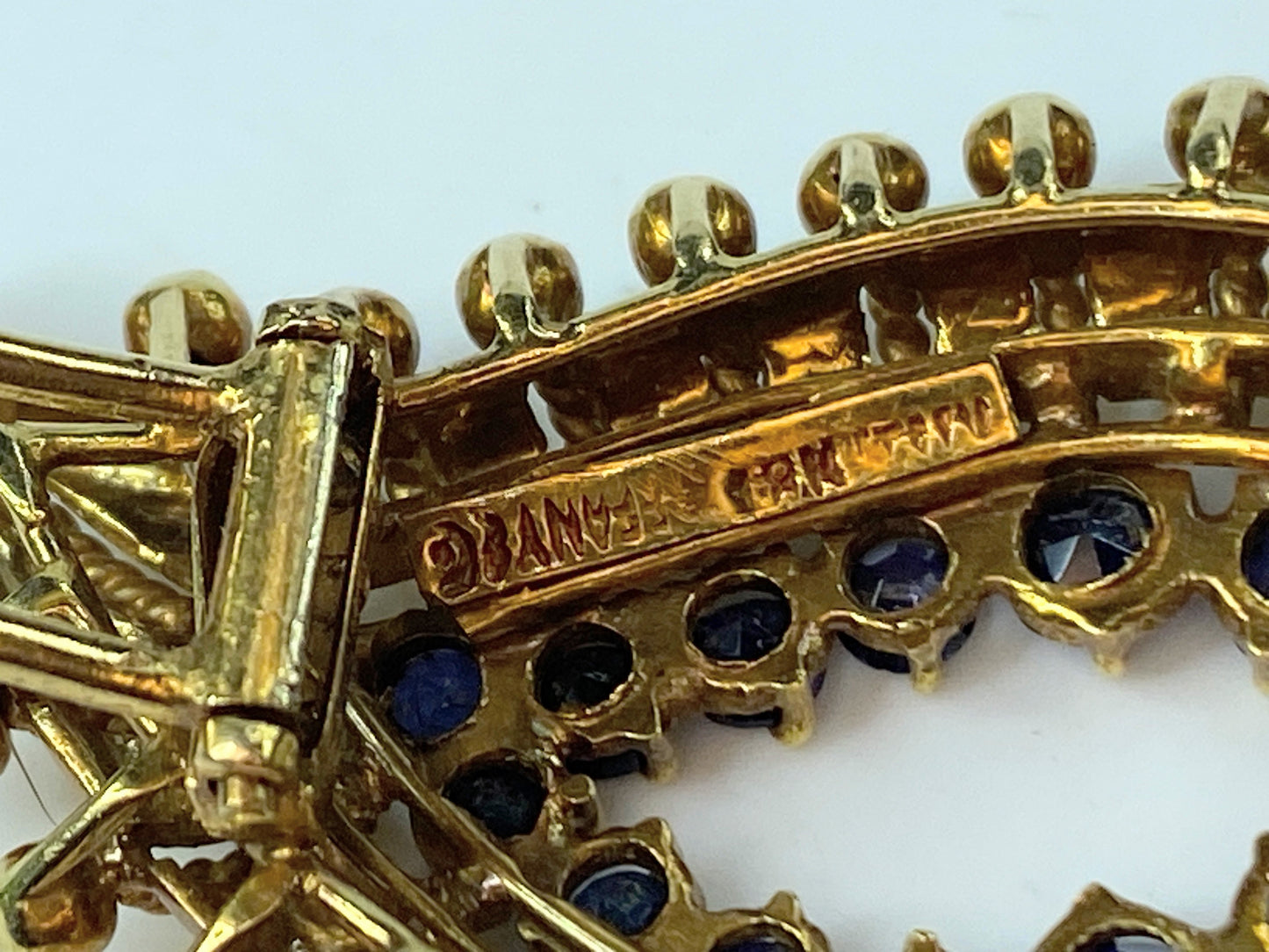 Mid-century Tiffany & Co 18K 1.5ct Graduate Blue Sapphire Brooch