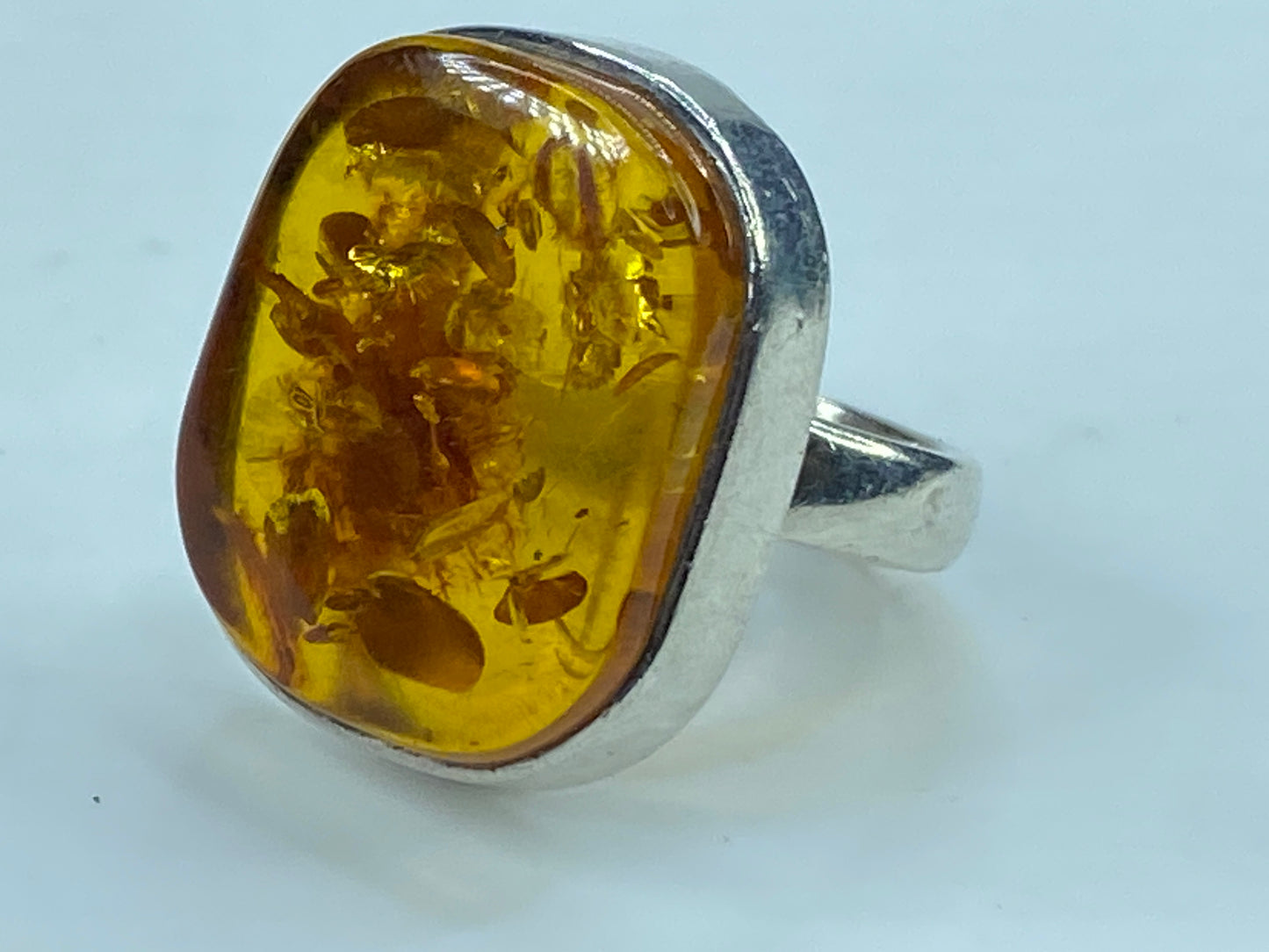Authentic Baltic Amber .925 Sterling Silver Mid-century s5.5 6.3g JR295