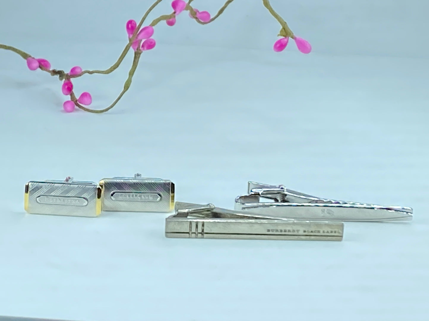 Vintage Burberry cufflinks Tie clips Gold Silver Work Suit GS385