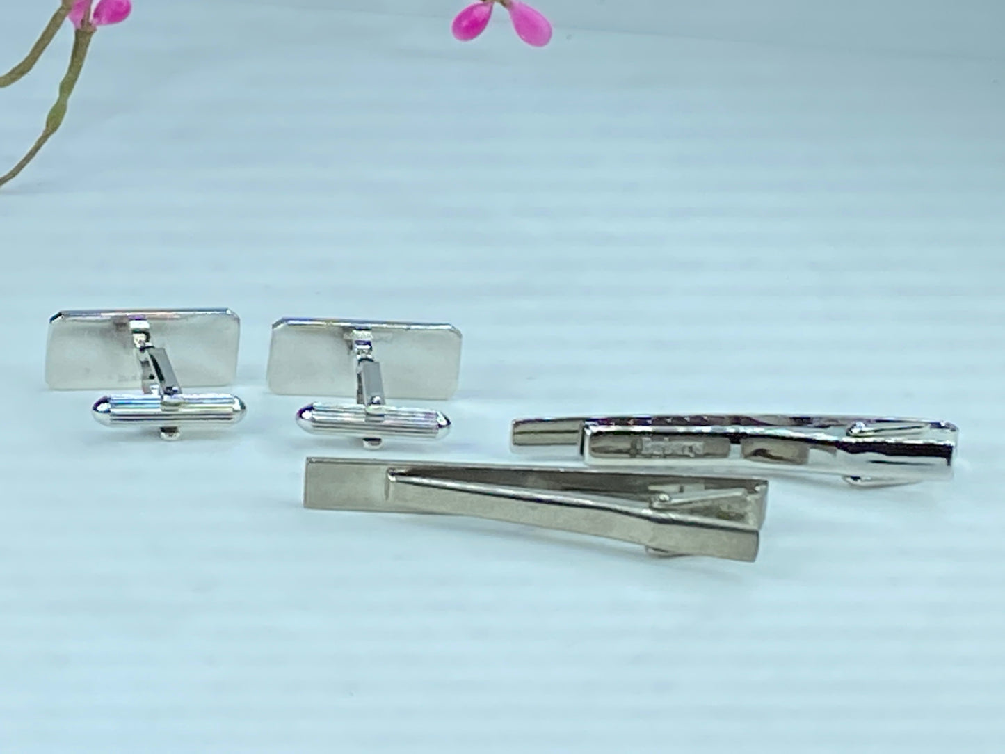 Vintage Burberry cufflinks Tie clips Gold Silver Work Suit GS385