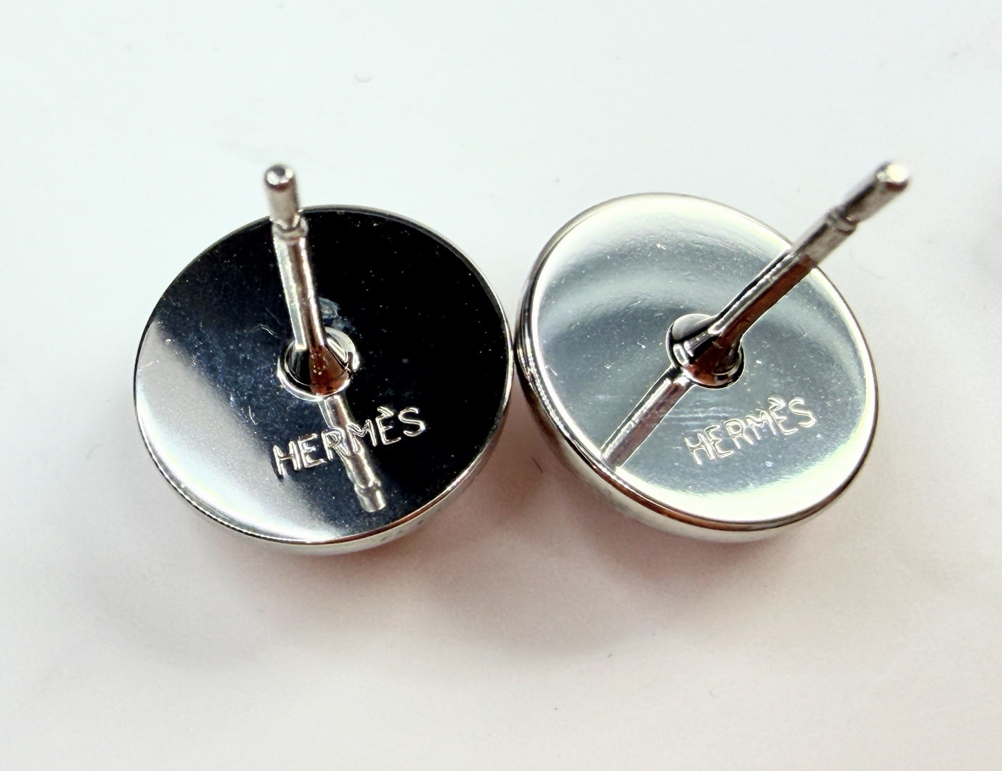 Vintage Hermes Pink Enamel Palladium Stud Earrings w Box GS782