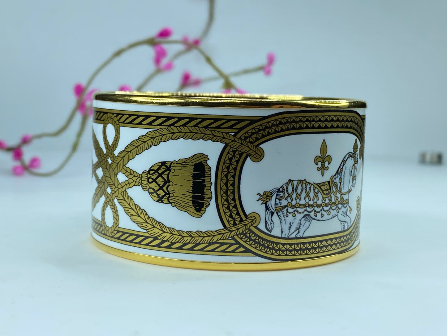 Hermes Enamel Wide Grand Apparat Bracelet White & Gold Printed GS386