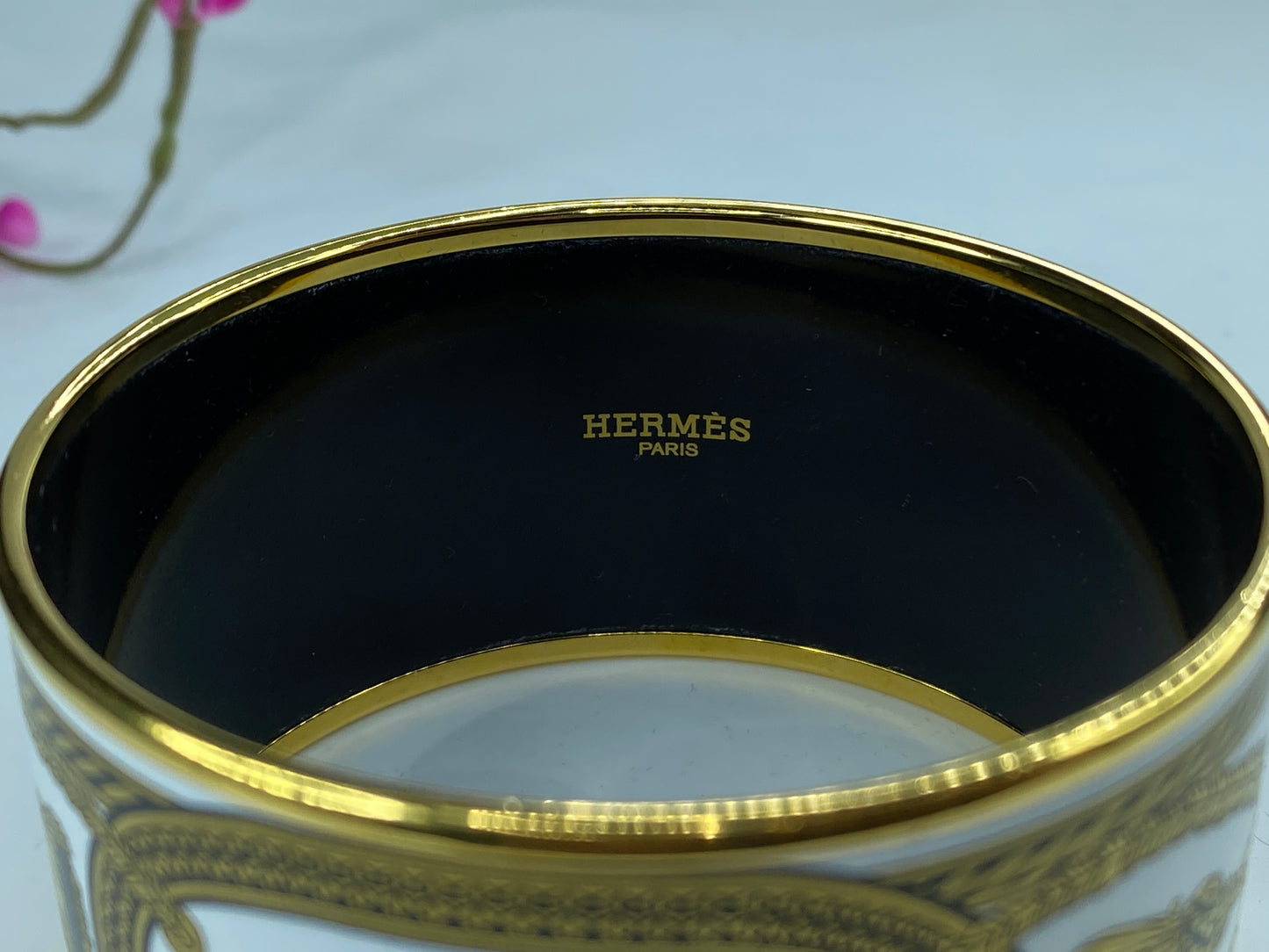 Hermes Enamel Wide Grand Apparat Bracelet White & Gold Printed GS386