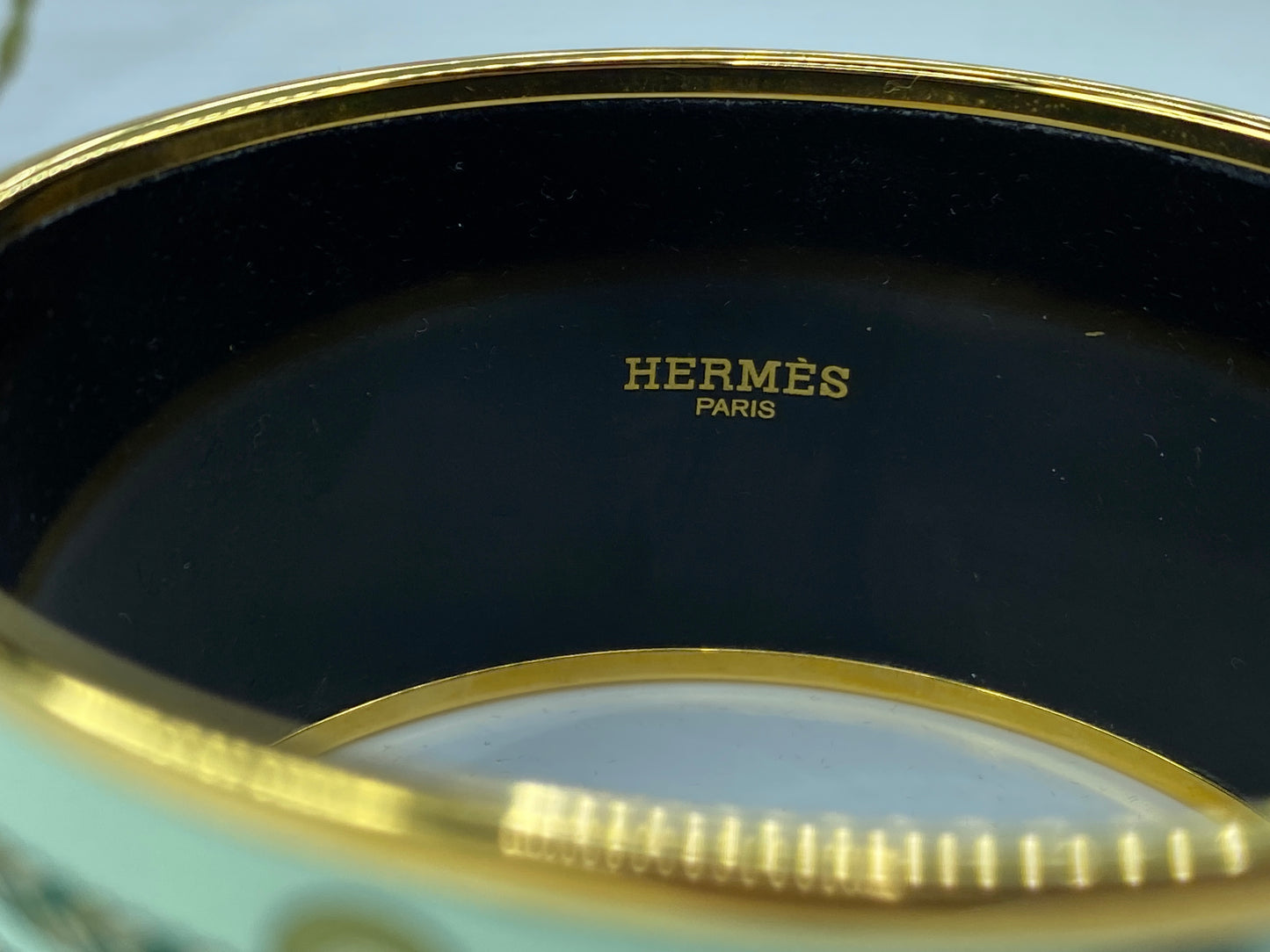 Hermès Gold bracelet enamel Green 35mm 7.5" GS361