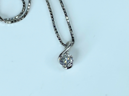 Appraised $3,495 0.617ct G/Si1 Infinity motif Platinum box link necklace