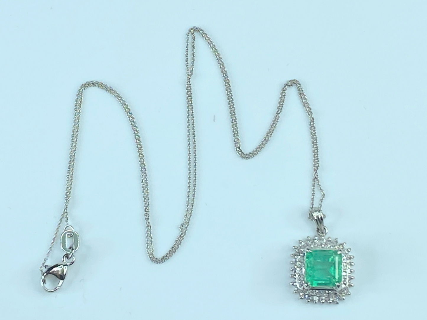 Appraised $3,995 Platinum 2.18ct Emerald 0.36ct G/Si Diamond necklace