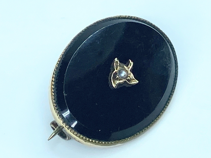 Antique Mourning brooch, Onyx, Pearl and Diamond, 15k gold, Ivy leaf JR9017