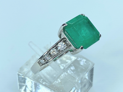 Appraised $4,995 Pave Emerald Ring 2.22 Ct w/2ct ctn Platinum