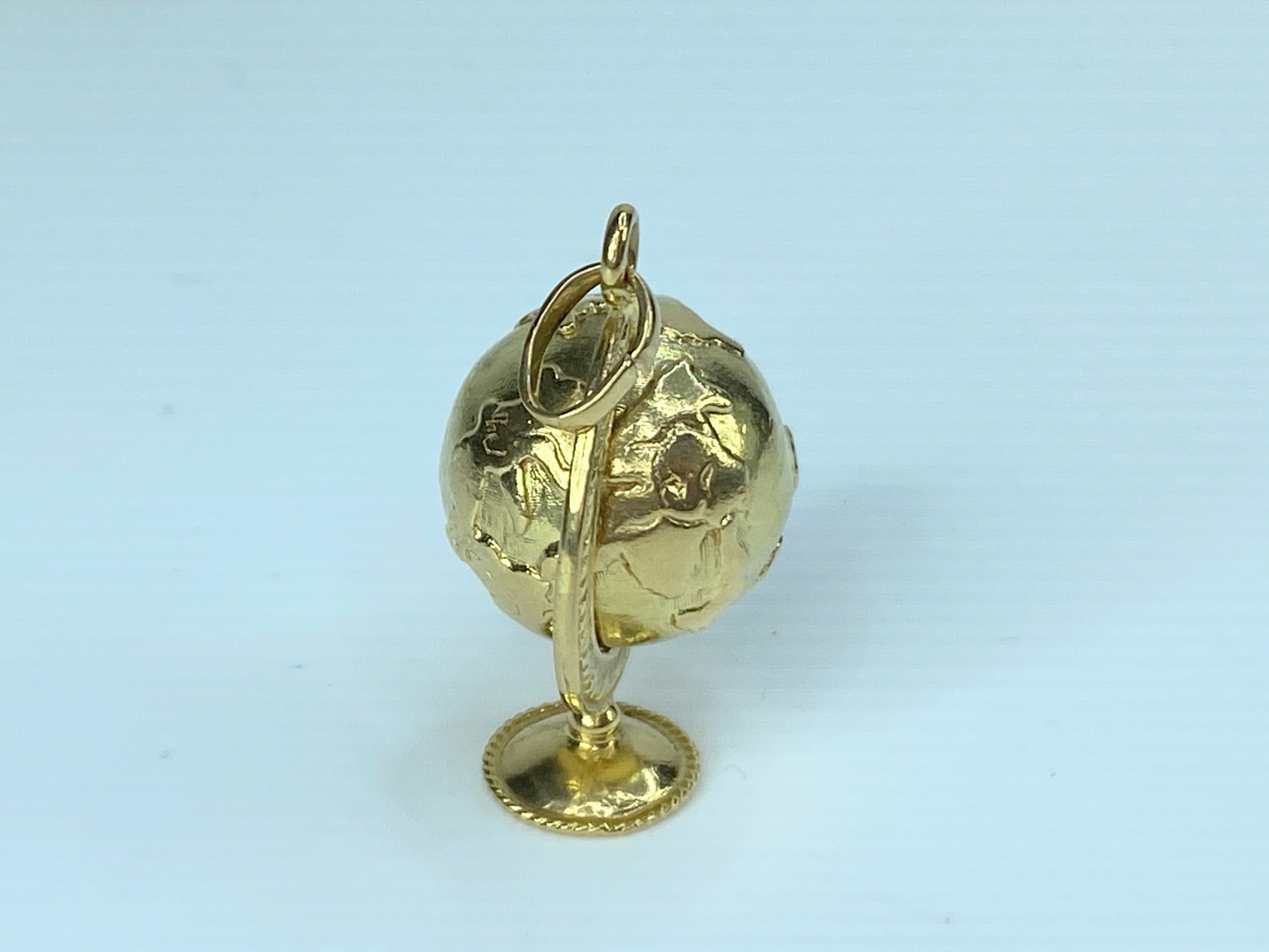 18K Yellow Gold Rotating Desk Globe Charm 27mm 7.5gm