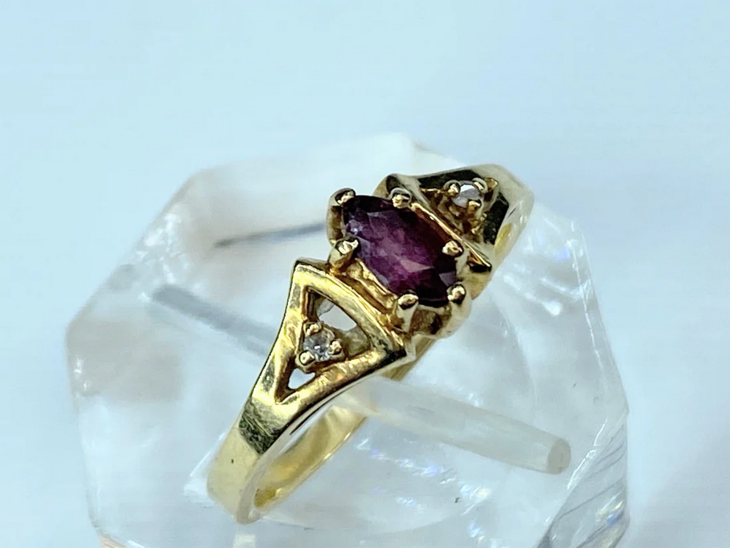 14K yellow gold 0.2ct Marquise Ruby Diamond ring