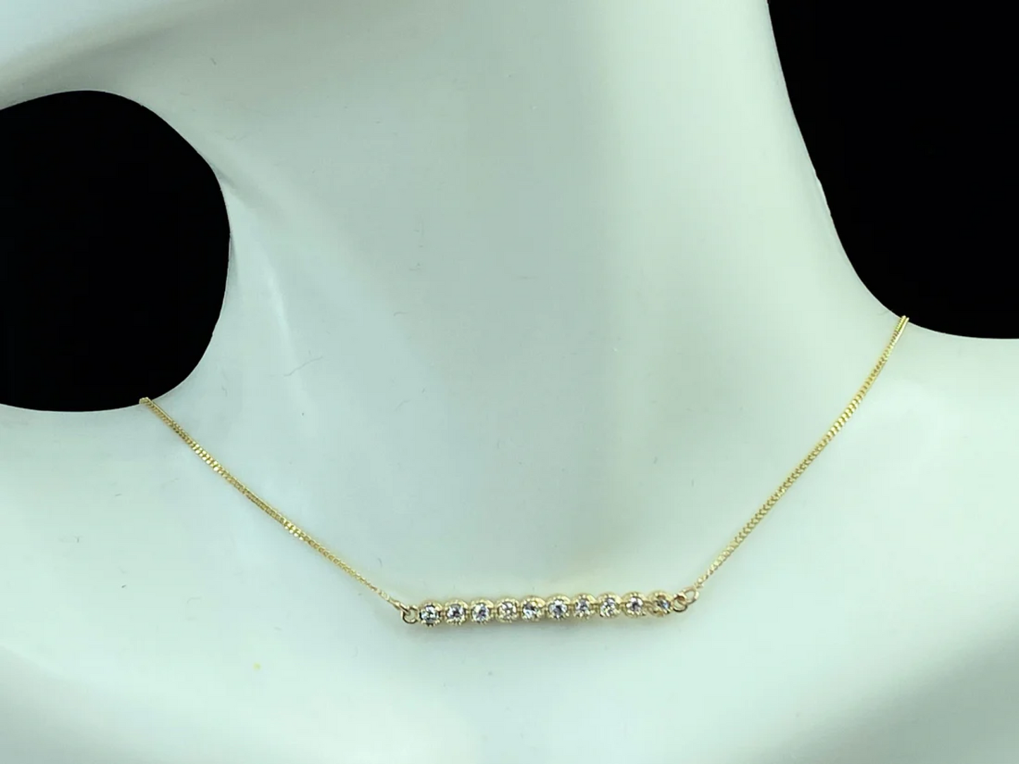 14K yellow gold 0.30ct G/Si1 Round brilliant bar necklace 17"