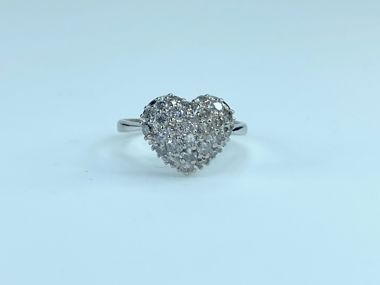 18K gold 1.0ctw round Diamond Heart ring 3.0g s6.5 JR8201