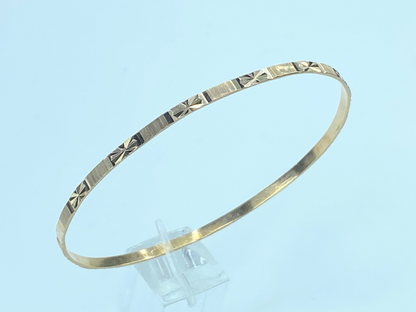 2.6mm diamond cut brush polished stackable slip on bangle 8"