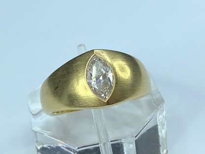 Appraised $11,995 18 Karat 1.0E/VVS2 Marquise diamond ring