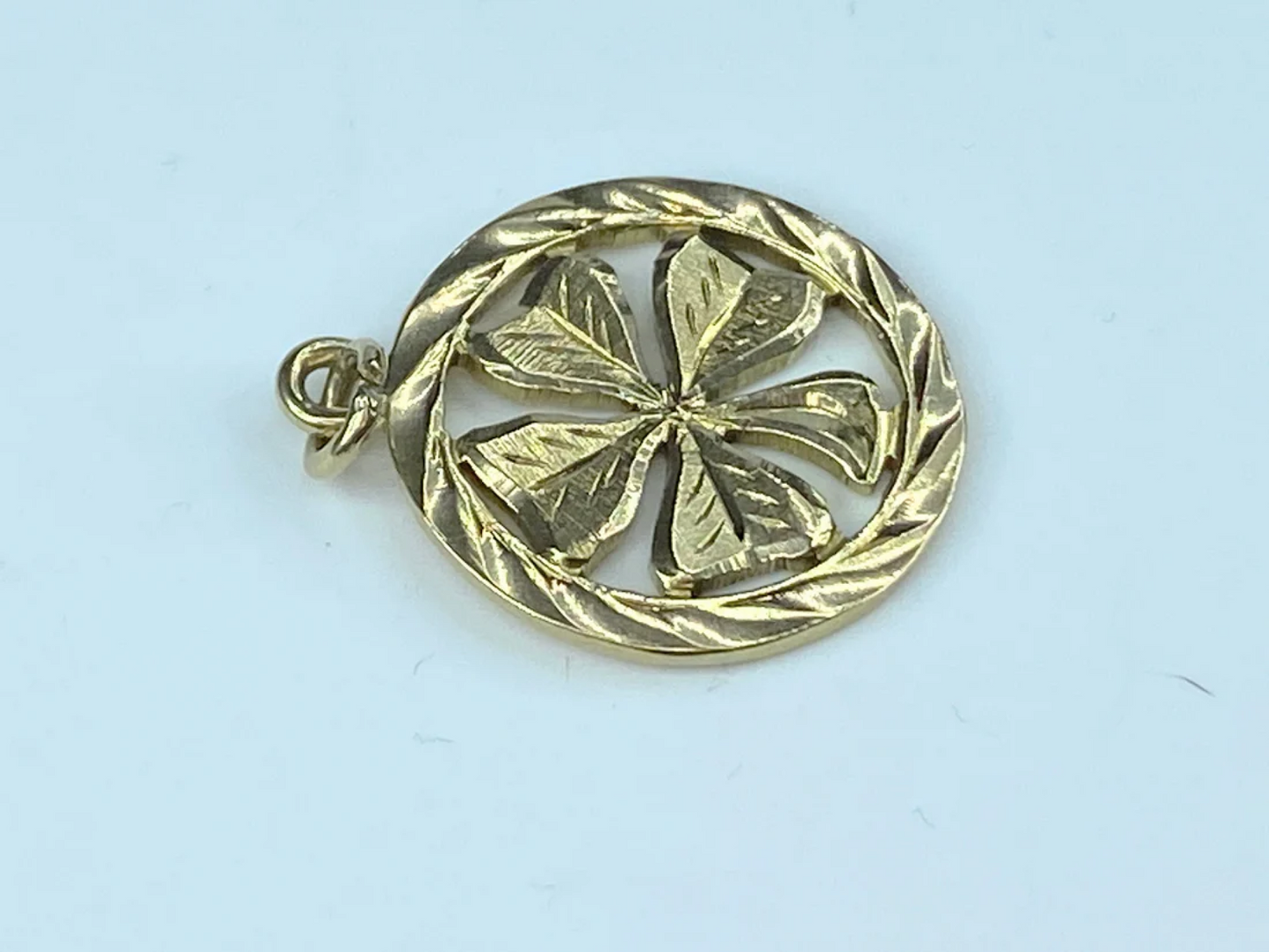 14K gold textured Shamrock Clover pinwheel pendant