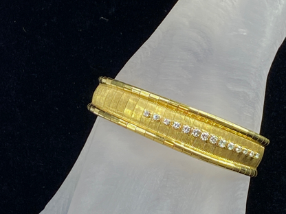 18K gold 0.55ct G/VS1 Round brilliant Diamond Omega bracelet