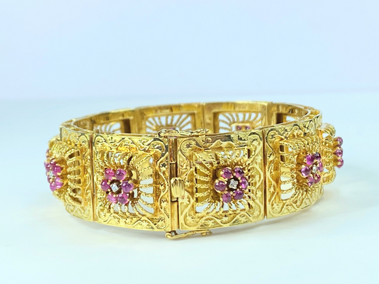 1.25ctw Ruby, 0.20ctw Diamond and 18K Yellow Gold Bracelet