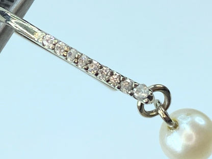 14 Karat Round Diamond Cultured Pearl dangle earrings