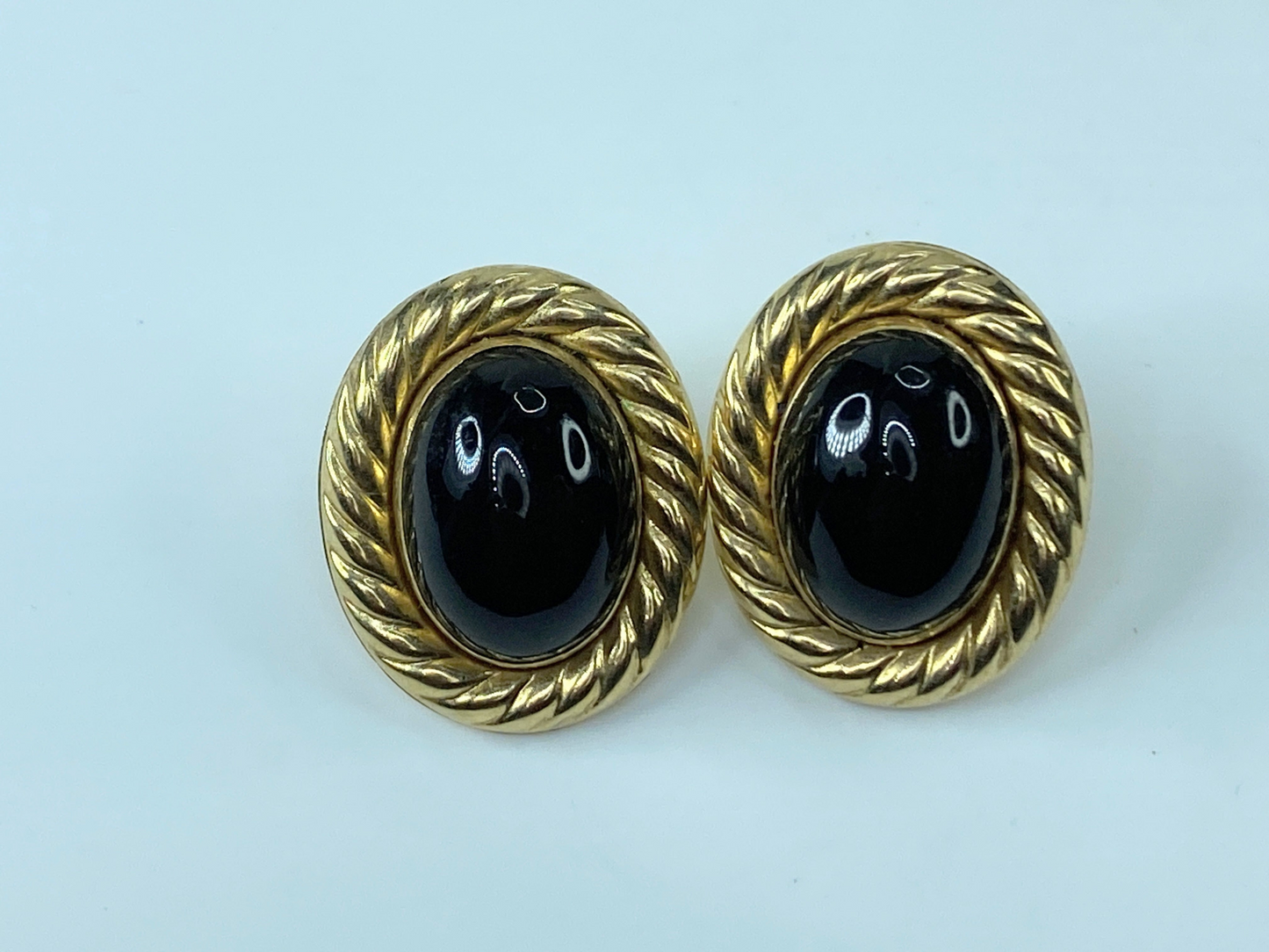 14K Dark Green Tourmaline cabochon Ripple edge earrings JR8992