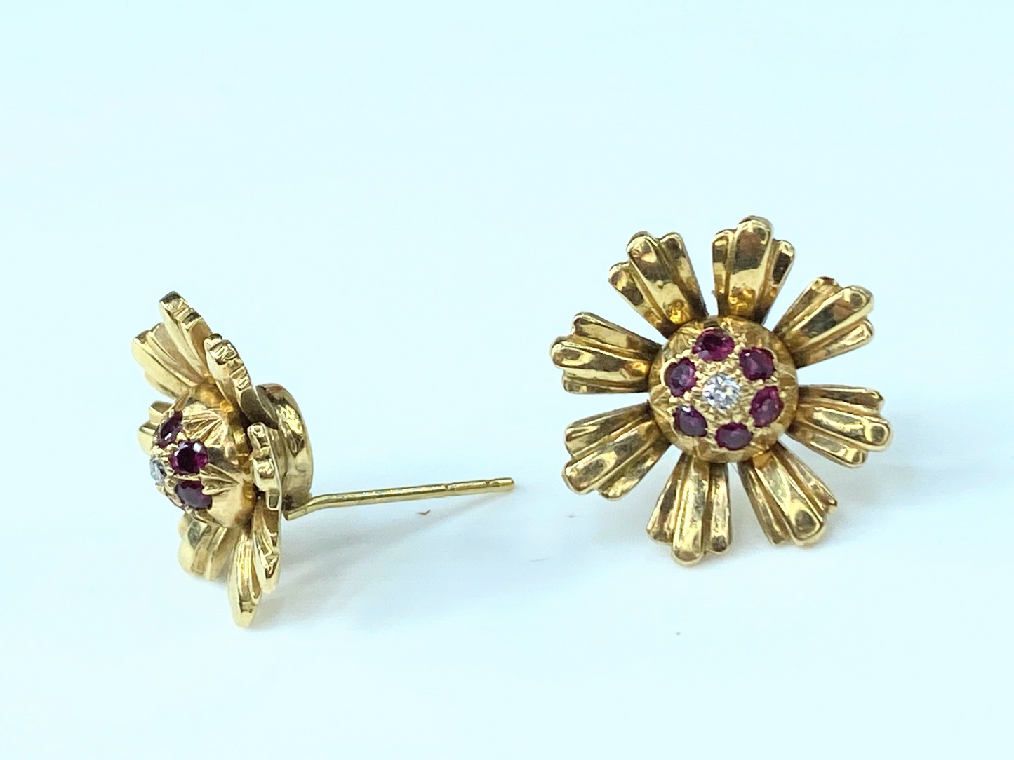 14K Diamond Ruby Dome center Daisy flower post earrings 8.5gm 16.1mm