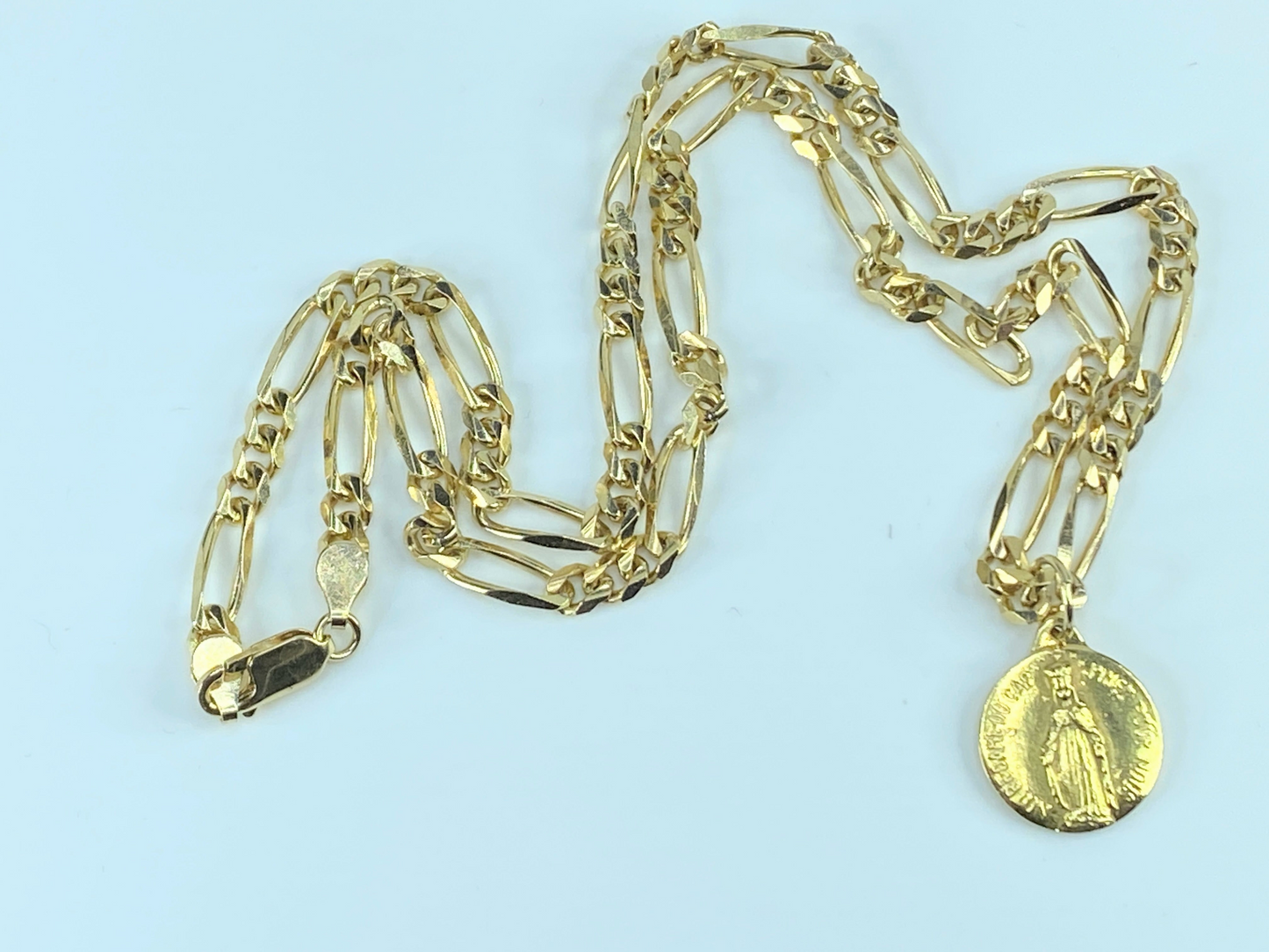 14K Figaro chain 18K Notre Dame  Dcar Priez Pour Nous pendant 31.2g 20"