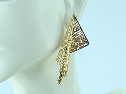 14K Filigree elegant wrap around freeform earring 2" JR8994