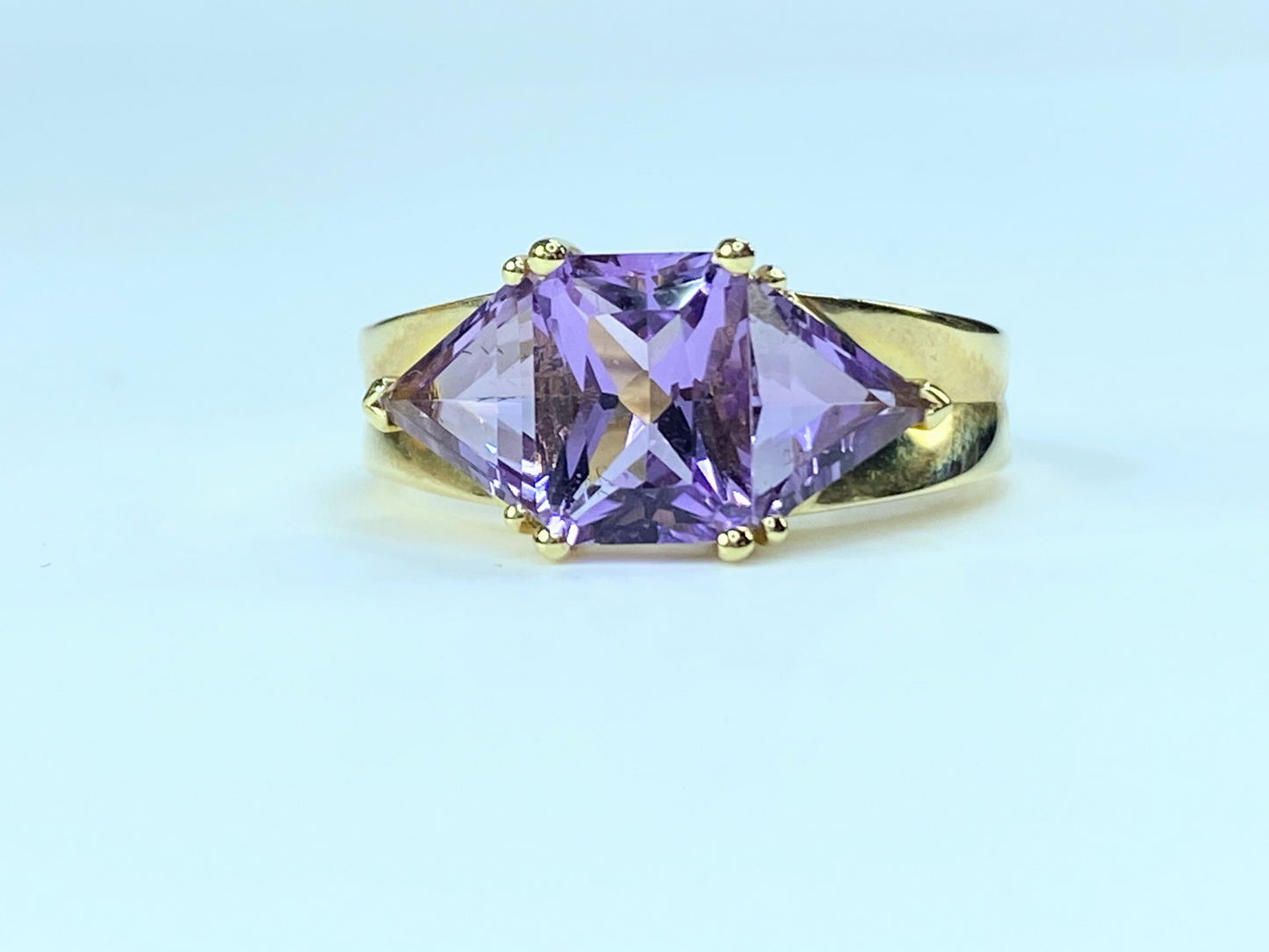 14k Gold 3.5 Carat Amethyst Three Stone ring 4.4g s7.25 JR8921