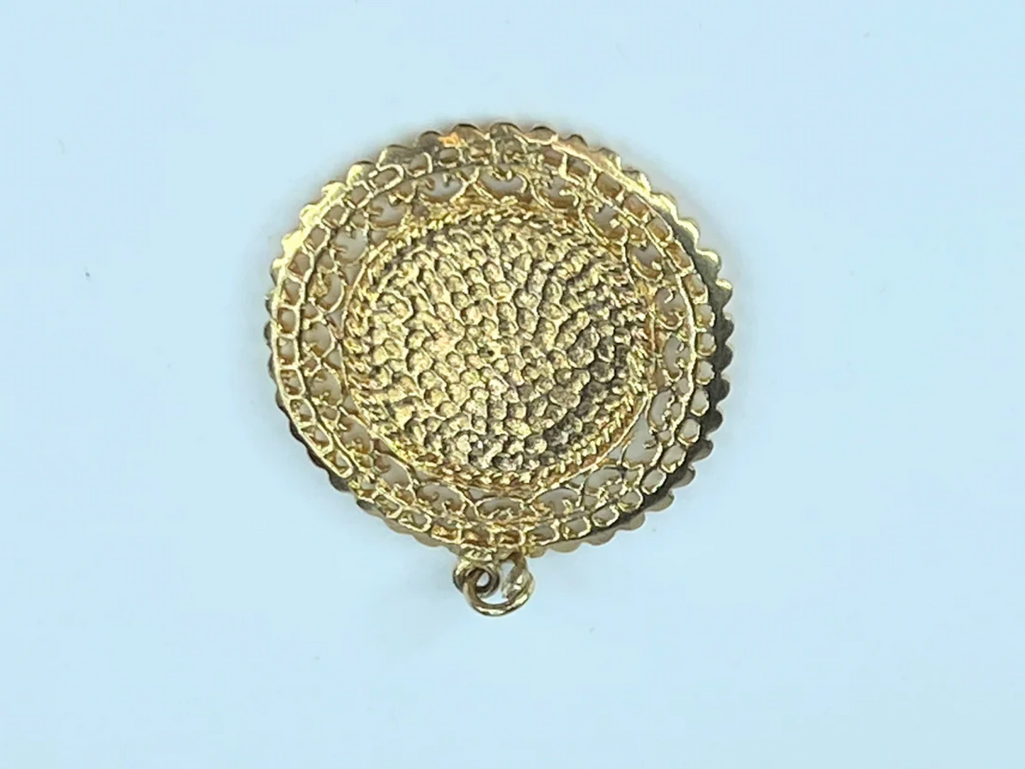 14K yellow gold dots and texture open work Hebrew "Chai" pendant