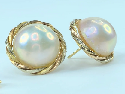 14k Yellow Gold Mabe Pearl Post Earrings JR8992