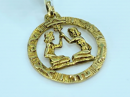 14k yellow Gold round Gemini zodiac astrology charm JR9079