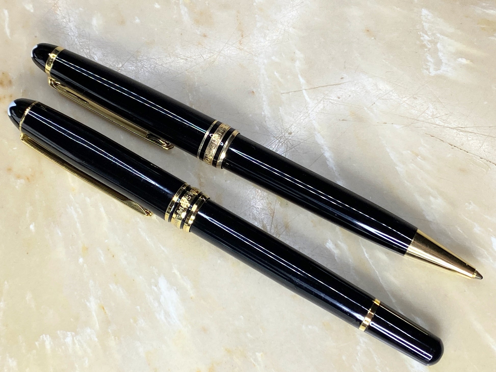 Montblanc Meisterstuck Fountain & Ballpoint Pen Collection Lot of 2 in box OF03