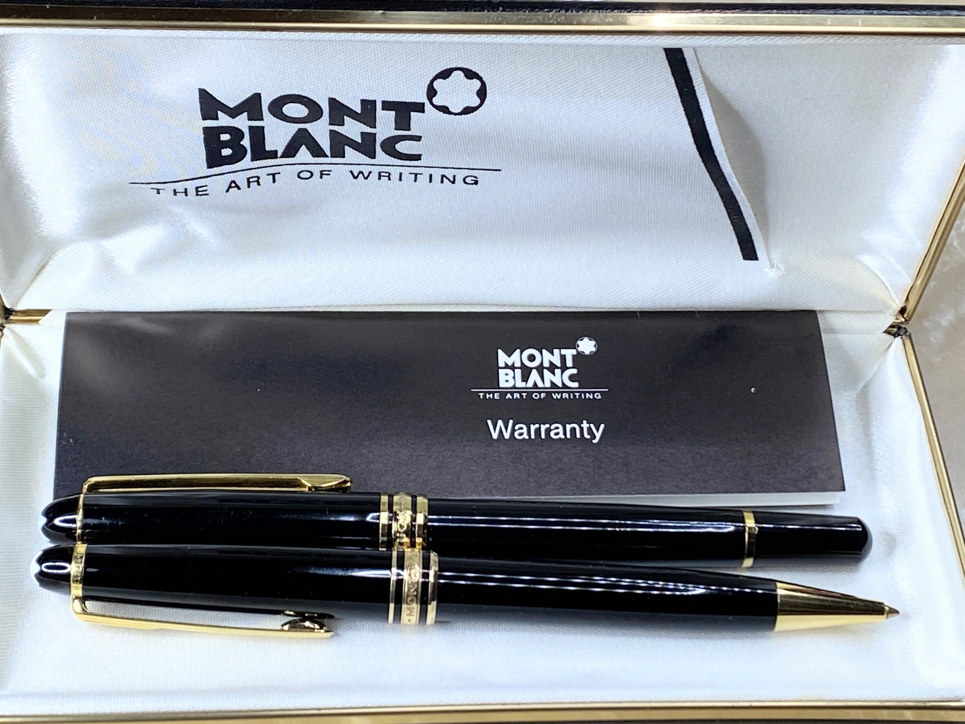 Montblanc Meisterstuck Fountain & Ballpoint Pen Collection Lot of 2 in box OF03