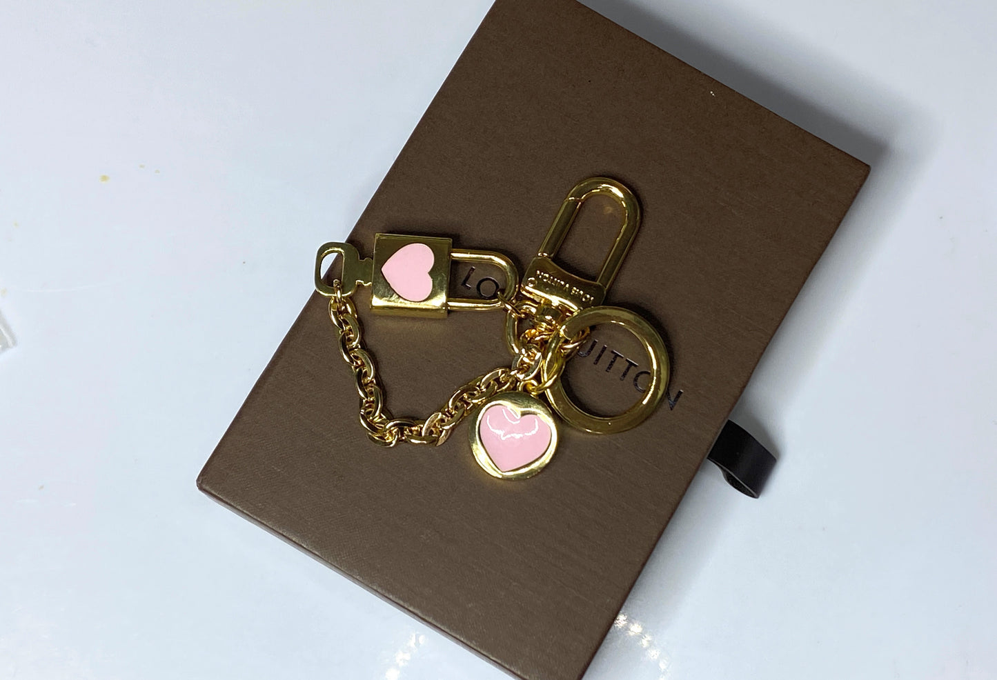 Louis Vuitton Kaduna dangle LV Heart Bag lock/key bag charm GS359