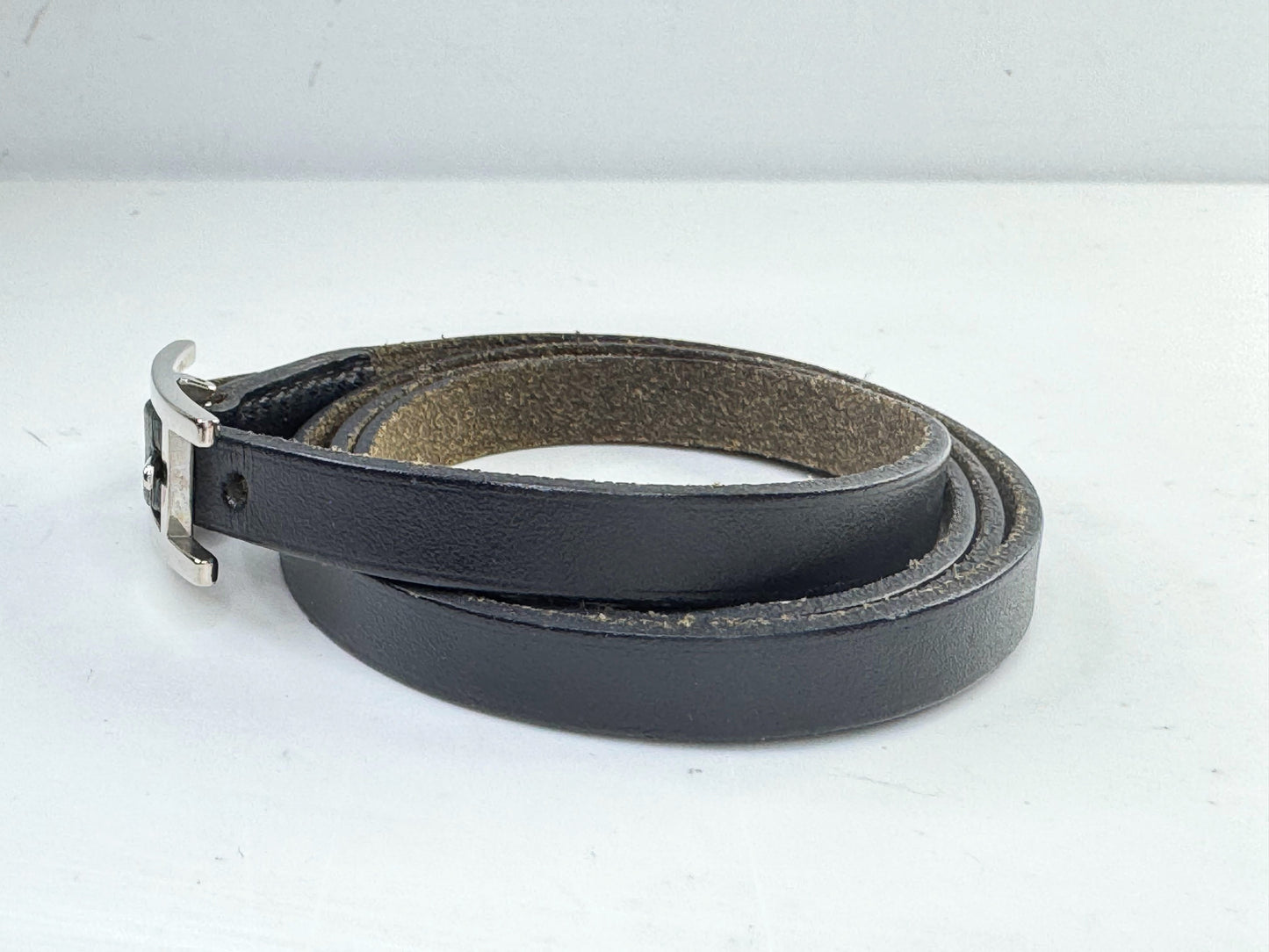 Vintage Hermès Leather Wrap Hapi 3 Bracelet authentic 29.5" with box GS797