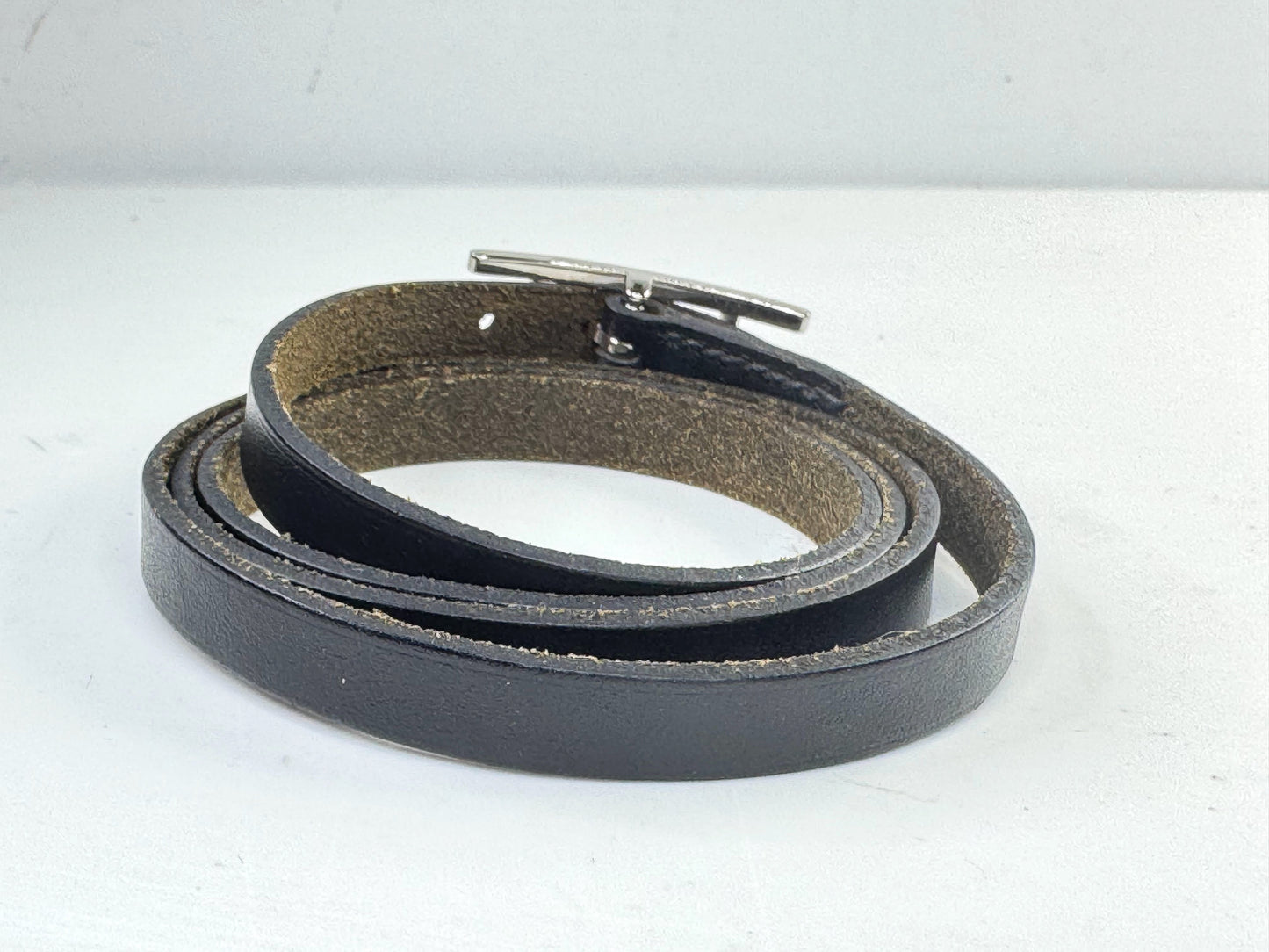 Vintage Hermès Leather Wrap Hapi 3 Bracelet authentic 29.5" with box GS797