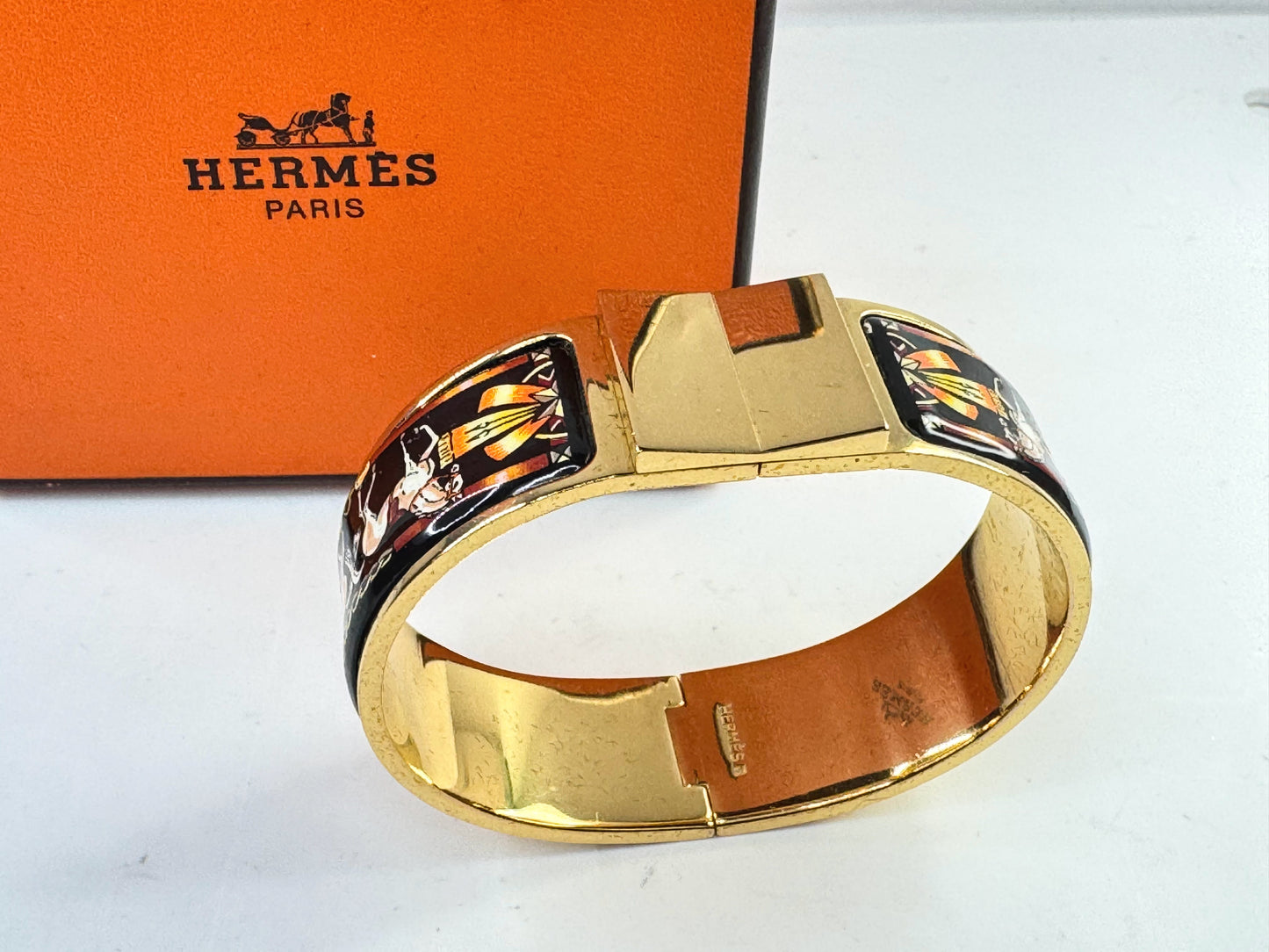 Vintage Hermès Enamel Clic Clac H Bracelet Gold Tone 7" Wide Bangle w/box GS801