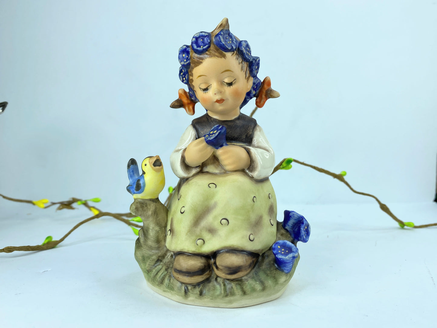 Hummel Goebel (M.J. Hummel) #351 "The Botanist" 3.0" TMK-7 A218