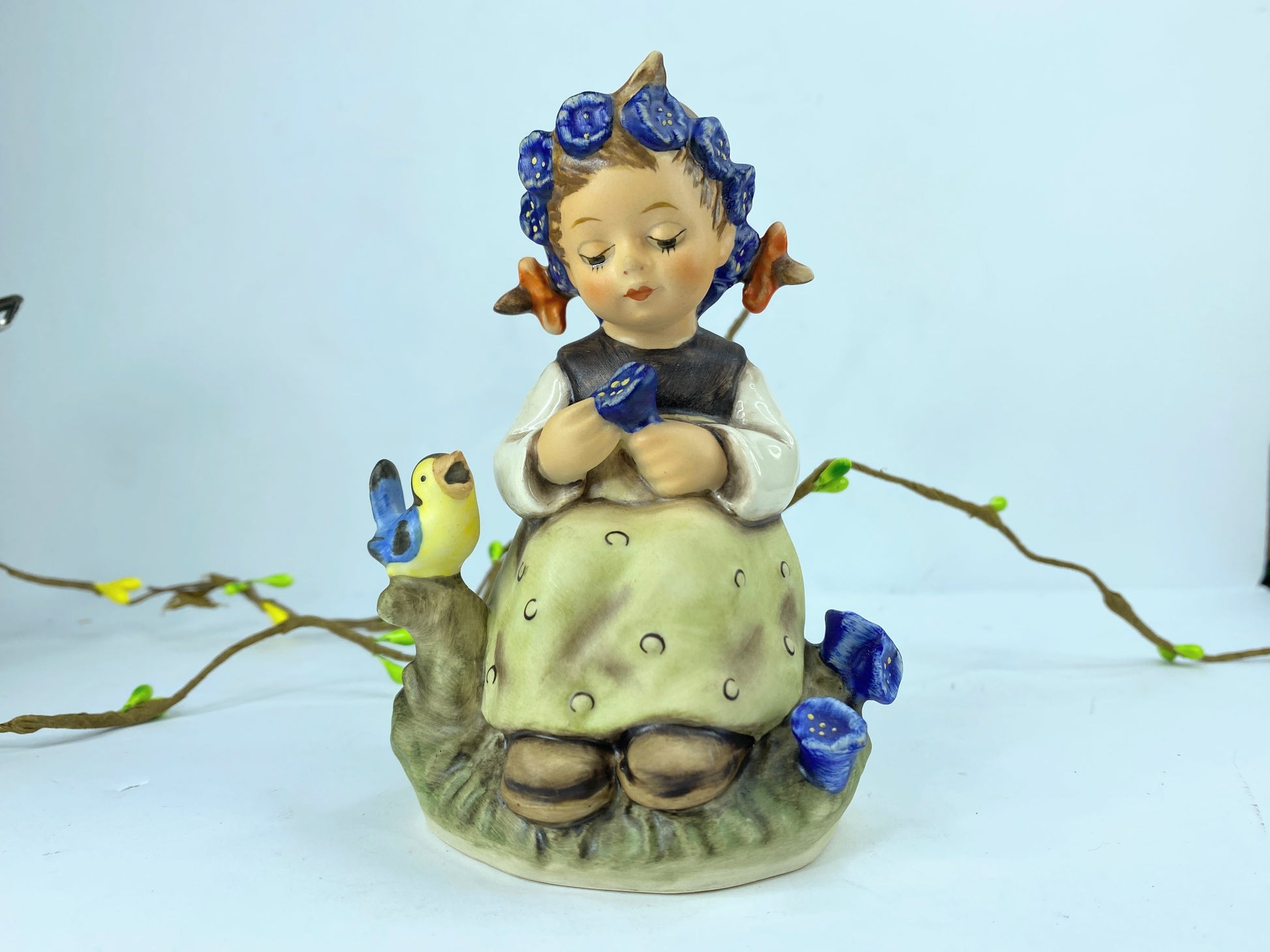 Hummel Goebel (M.J. Hummel) #351 "The Botanist" 3.0" TMK-7 A218
