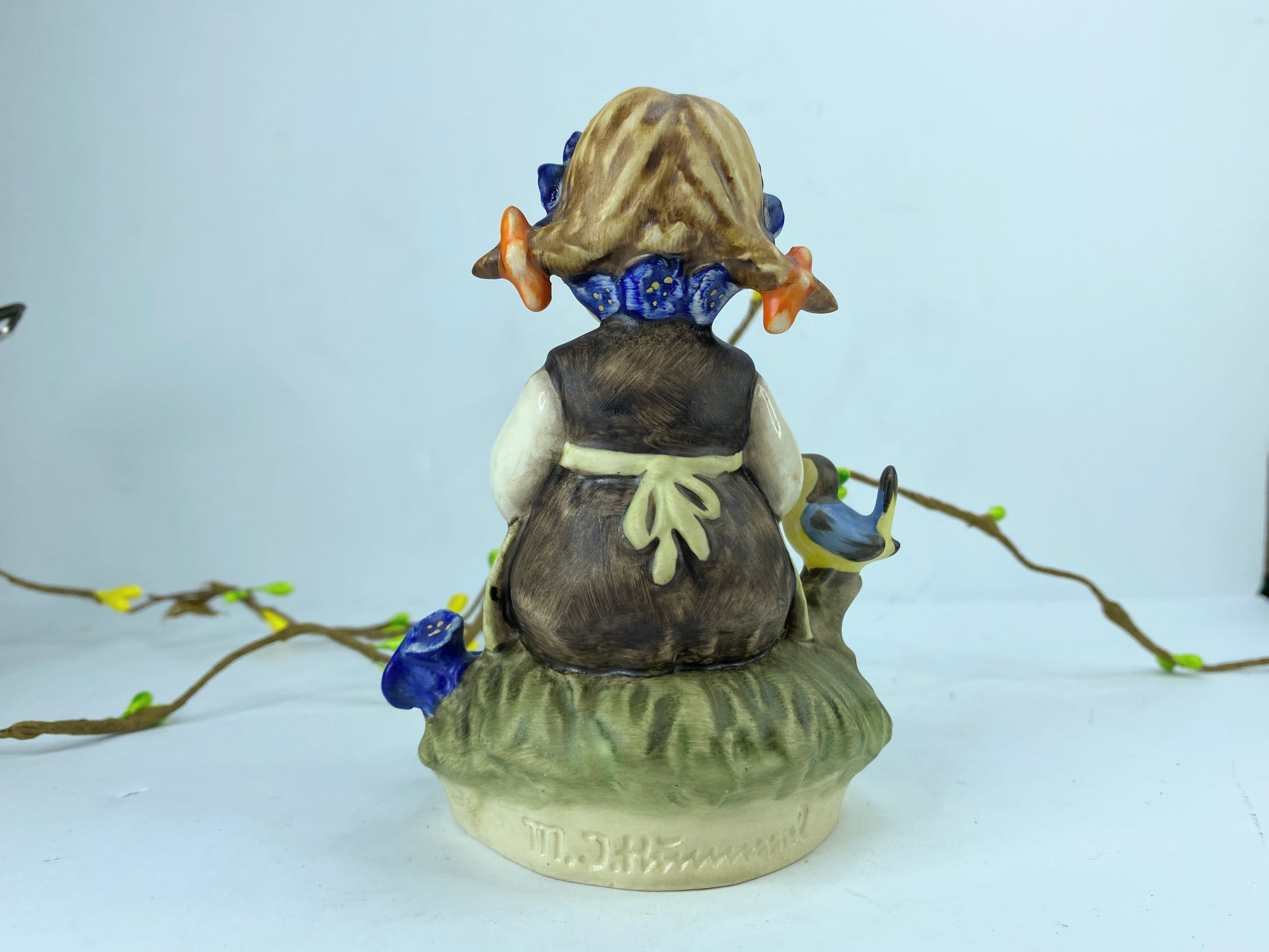 Hummel Goebel (M.J. Hummel) #351 "The Botanist" 3.0" TMK-7 A218